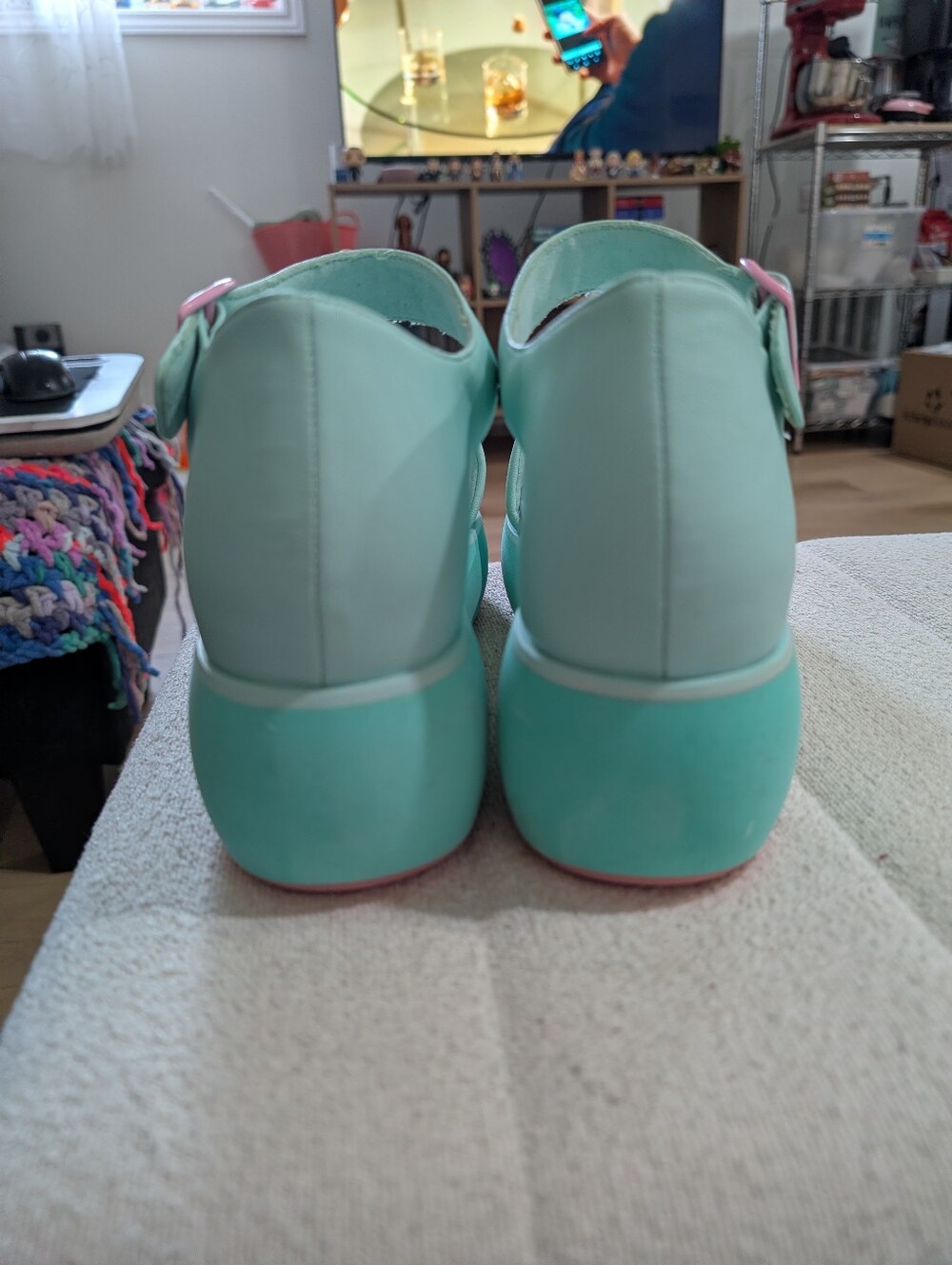 Irregular Choice Mint Green Platform Sandals with Pink Heart Accent - Picture 4 of 6